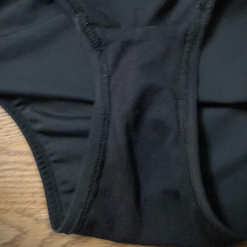 Michael Kors Chain Strap Tankini - Picture 10 of 10